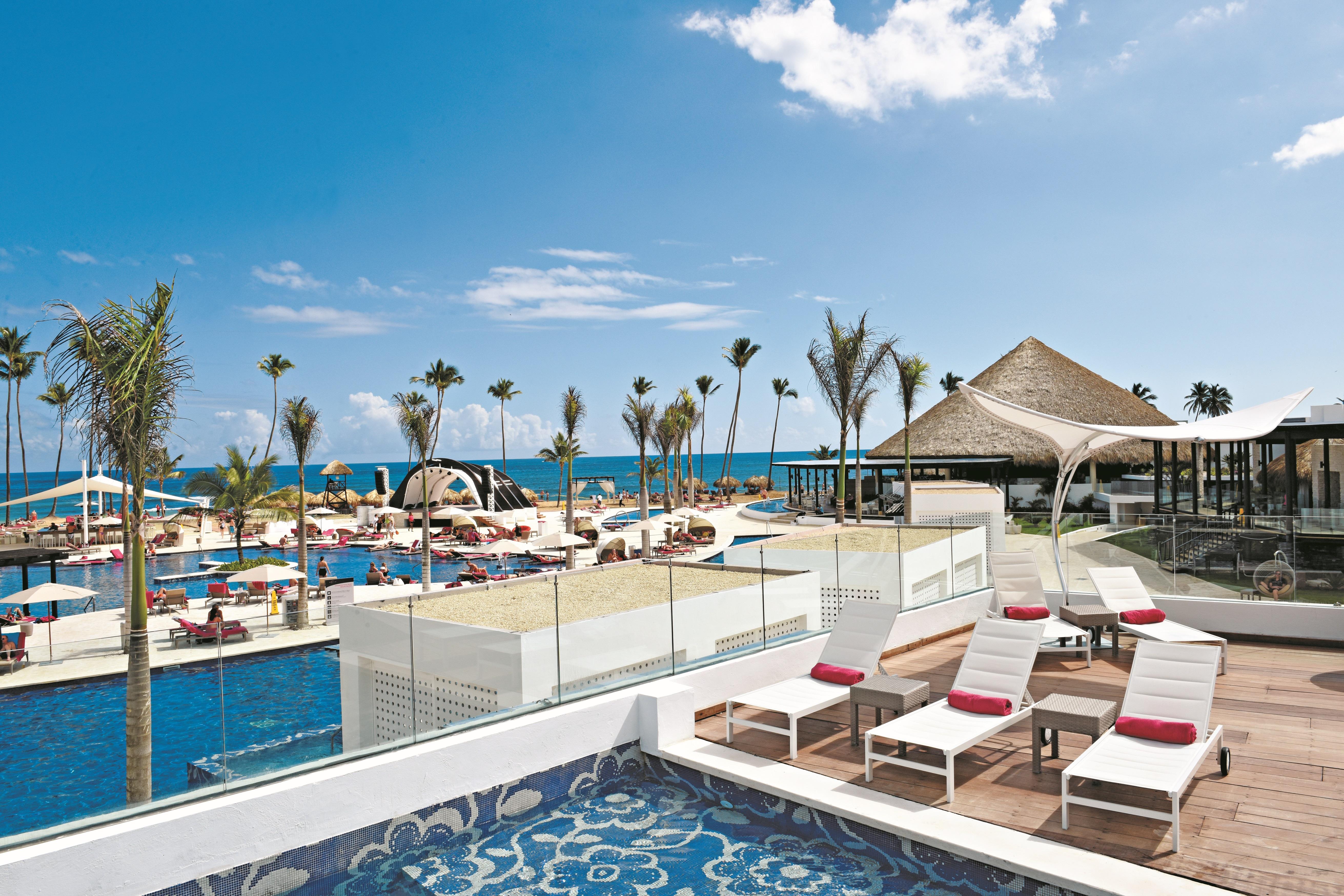 Royalton Chic Punta Cana, An Autograph Collection All-Inclusive Resort & Casino, Adults Only Exterior photo