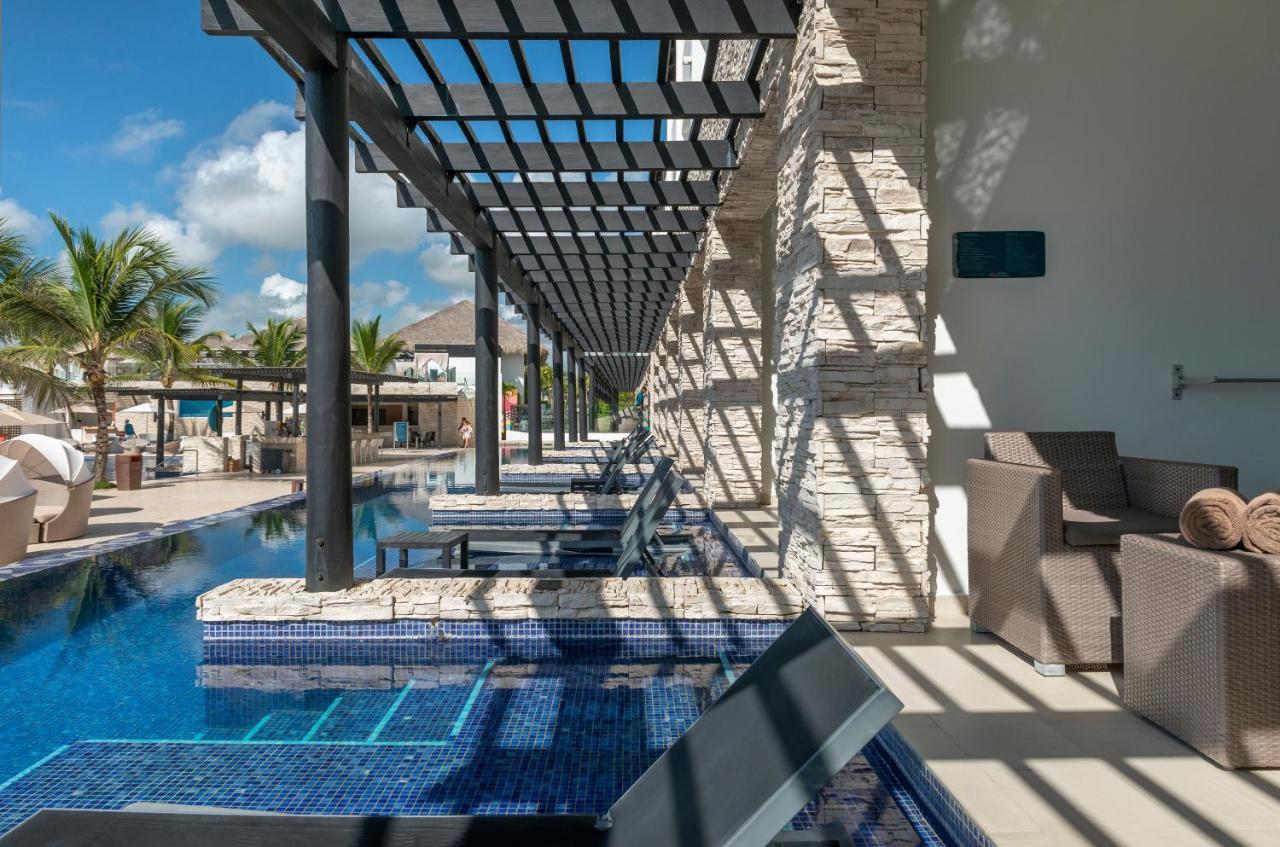 Royalton Chic Punta Cana, An Autograph Collection All-Inclusive Resort & Casino, Adults Only Exterior photo