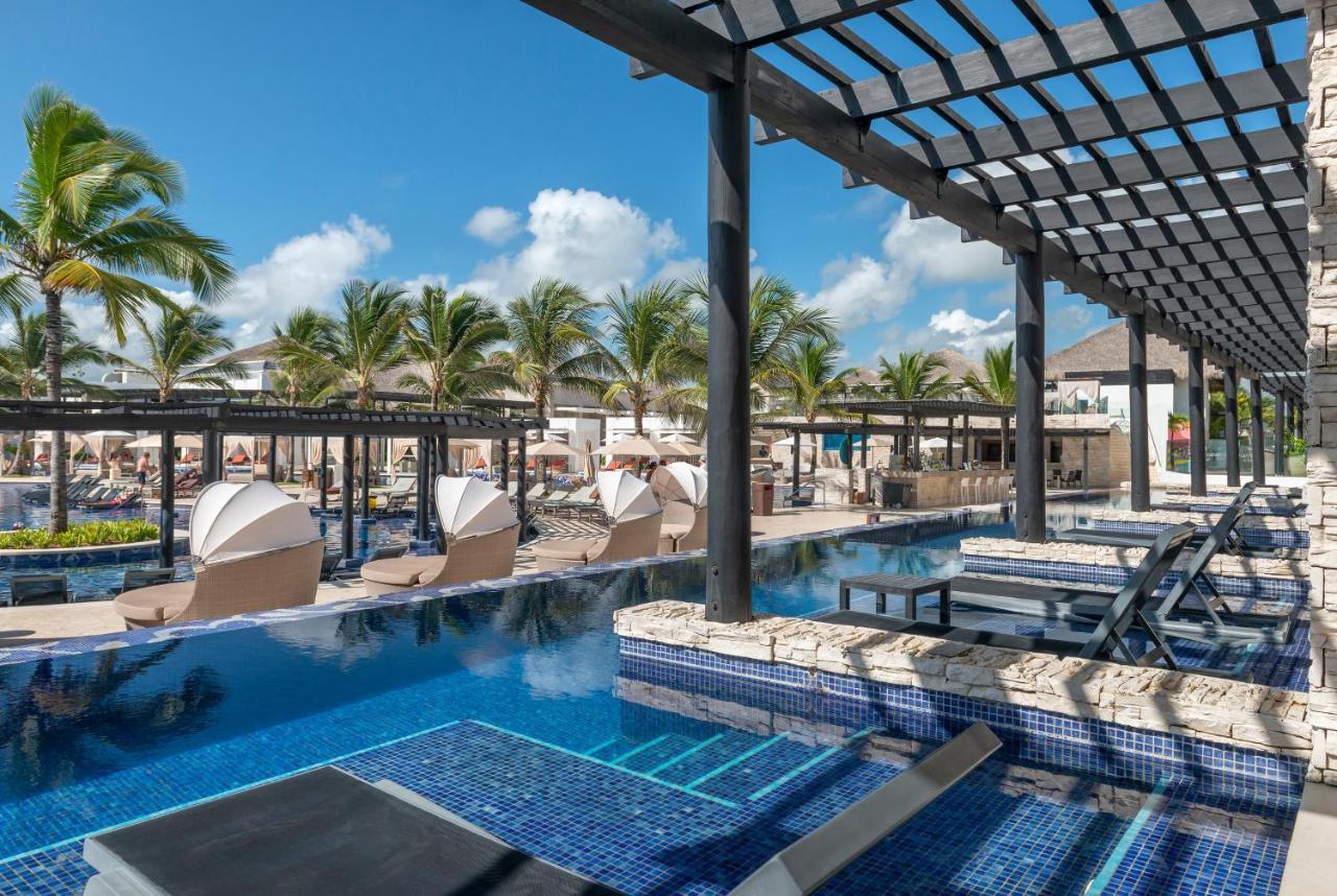 Royalton Chic Punta Cana, An Autograph Collection All-Inclusive Resort & Casino, Adults Only Exterior photo